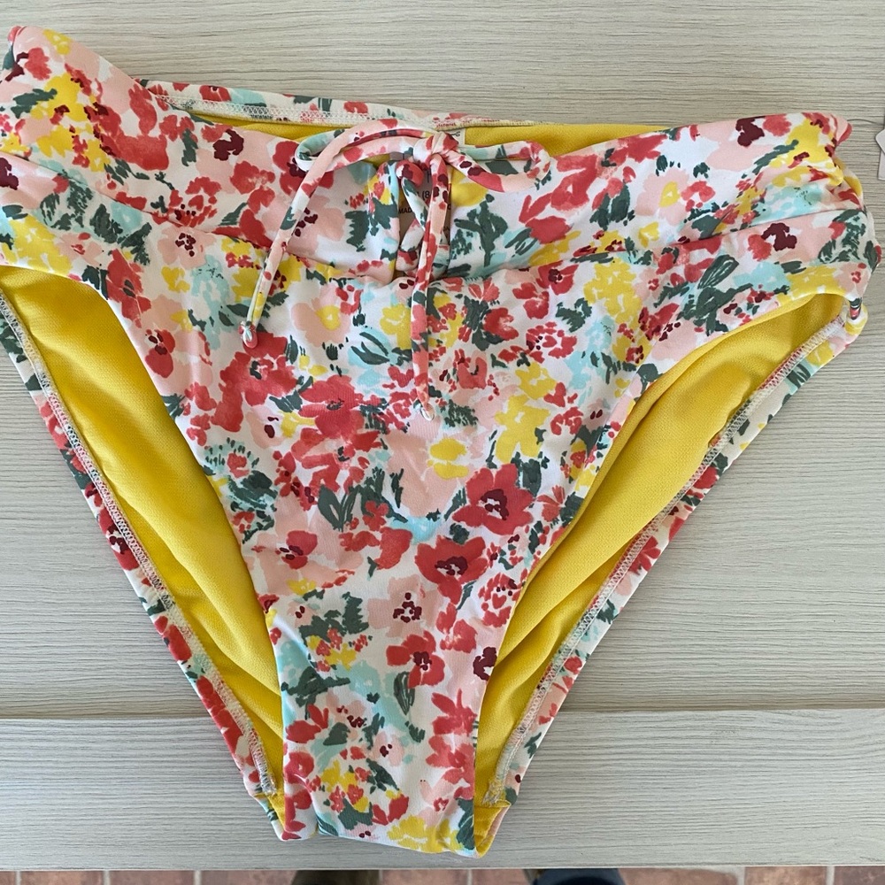 High waisted bikini bottoms